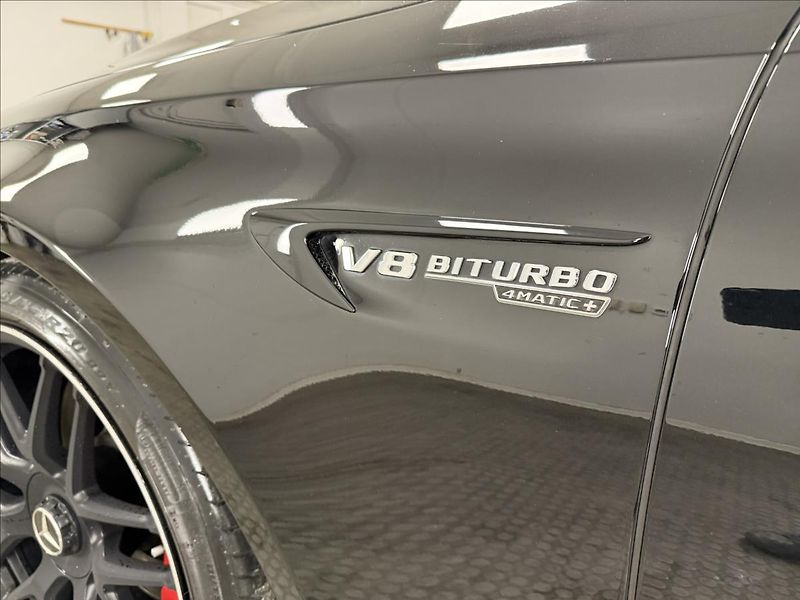 Mercedes-Benz Třídy E 4,0 Mercedes-AMG E 63S 4MATIC+ - fotka 32 z 35