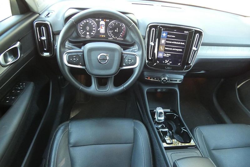 Volvo XC40 T3 Inscription Kůže LED Taž - fotka 12 z 15