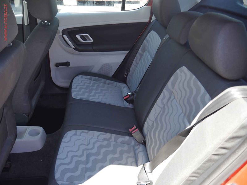 Škoda Fabia (2008) 1.2HTP, ČR, Ambiente, TZ - fotka 10 z 13