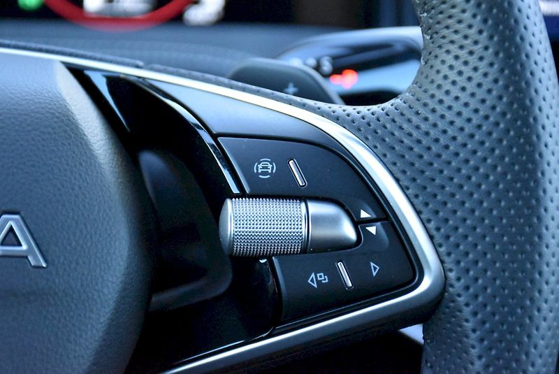 Škoda Superb (2025) Sportline 2.0 TSI 150 kW DSG - fotka 25 z 29