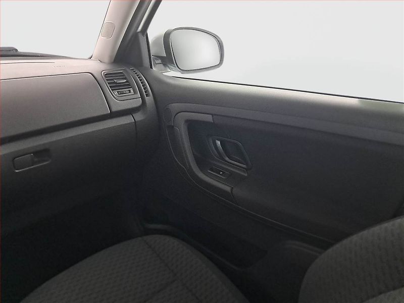 Škoda Fabia (2011) 1.2 12V - fotka 8 z 13