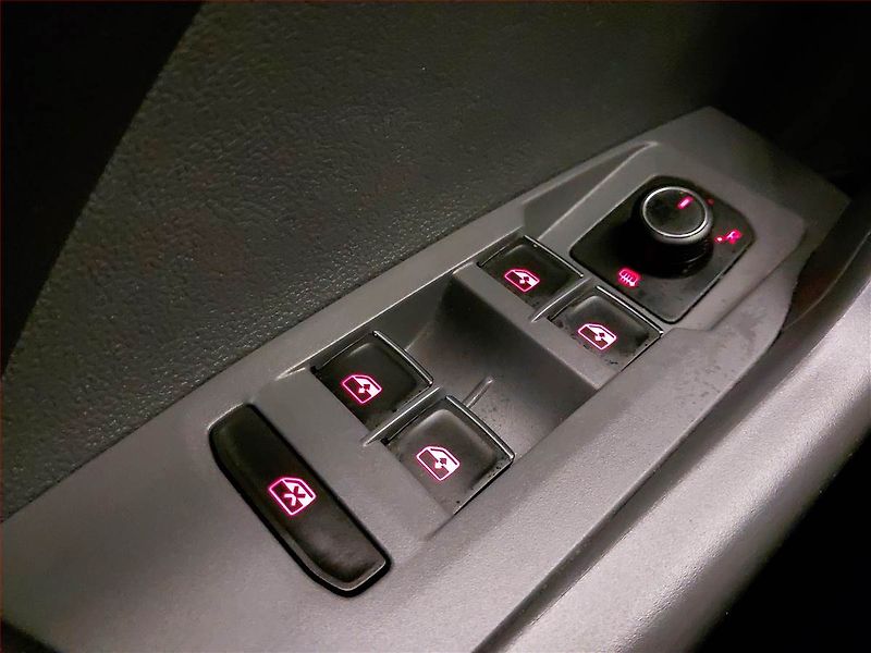 Volkswagen T-Cross (2021) 1.0 TSI - fotka 17 z 17