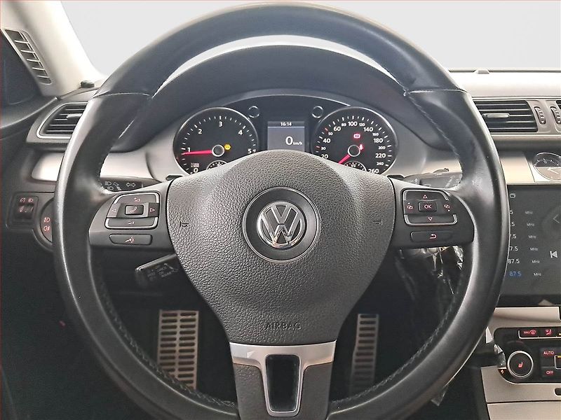 Volkswagen Passat (2011) Highline 2.0 TDI, Eko.zaplacen - fotka 17 z 18