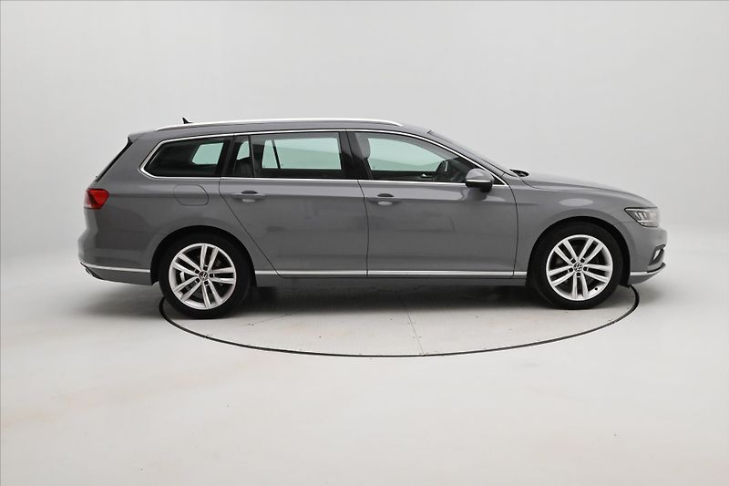Volkswagen Passat 2,0 TDI 110 kW DSG Elegance Zá - fotka 4 z 33