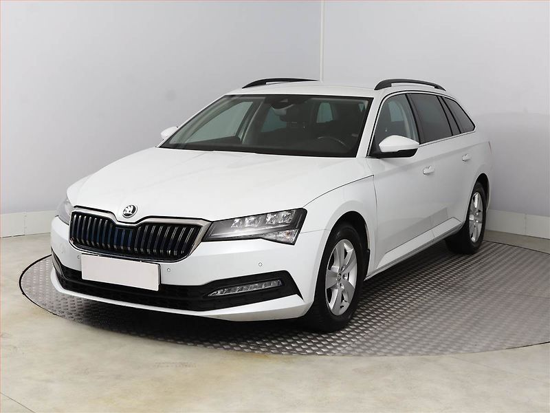 Škoda Superb (2022) Ambition 2.0 TDI, Automat - fotka 2 z 16
