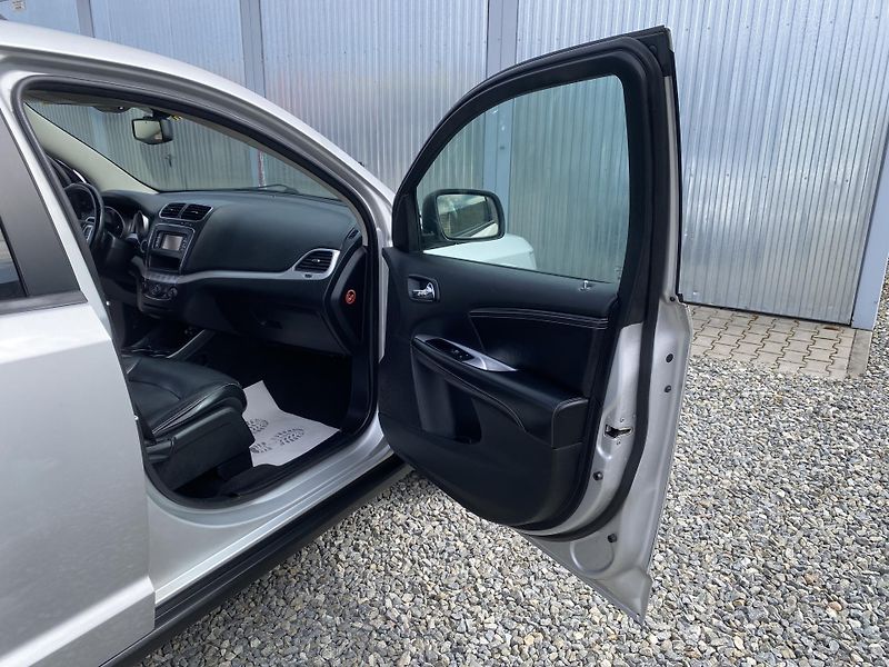 Fiat Freemont 2.0MJET 140PS 7MÍST KŮŽE MAN!! - fotka 132 z 166