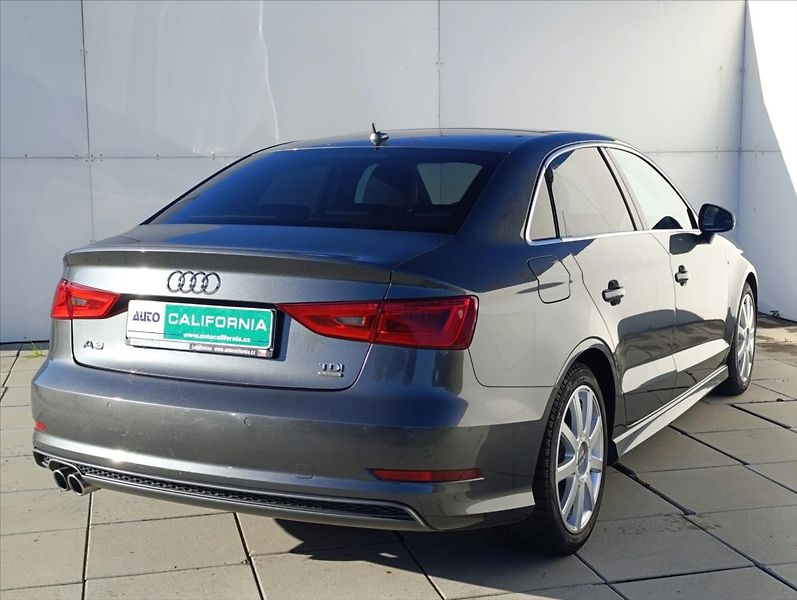 Audi A3 2,0 TDi S-Line Navi,Bi-xenon - fotka 7 z 39