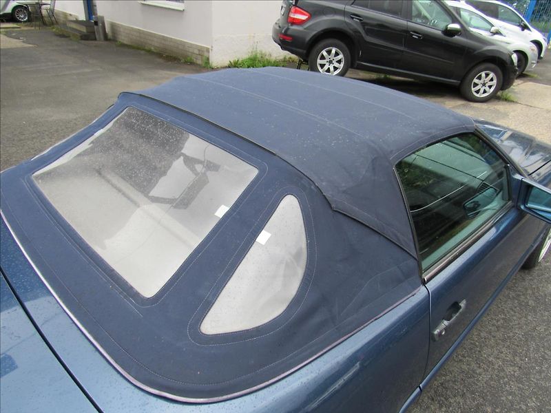 Mercedes-Benz SL 3,2 Hardtop-Cabrio - fotka 40 z 54