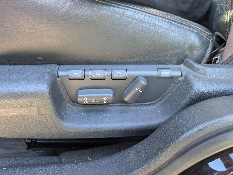 Volvo V70 (2001) - fotka 9 z 27