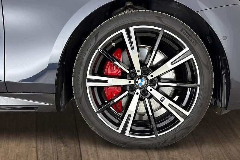 BMW Řada 5 540d xDrive Touring - fotka 5 z 12