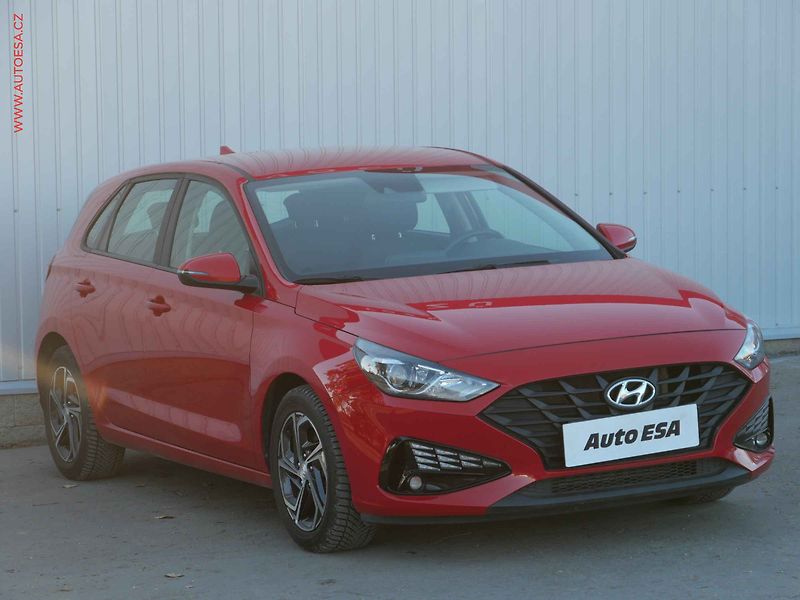 Hyundai i30 (2022) 1.0 T-GDi, ČR, Comfort - fotka 1 z 21