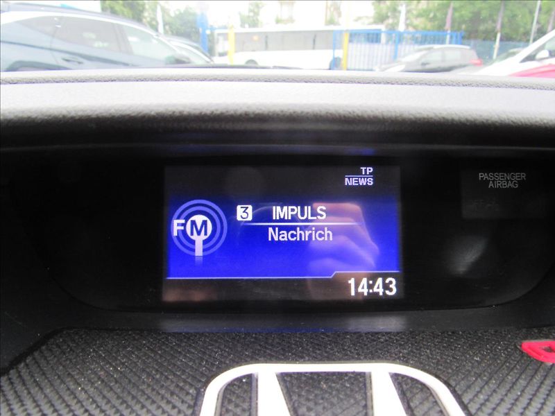 Honda CR-V 1,6 DTEC 4WD Automat Elegance - fotka 16 z 32