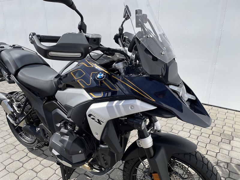 BMW R 1300 GS - fotka 4 z 14