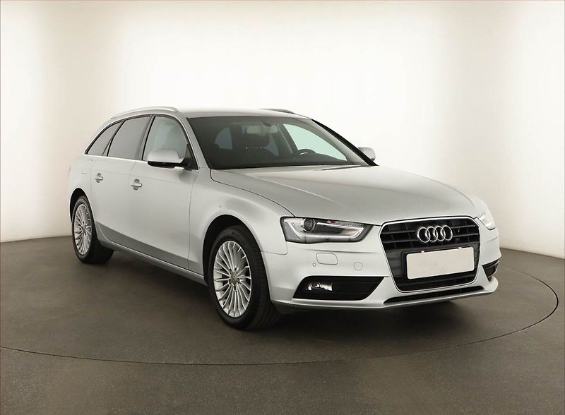 Audi A4 (2013) 2.0 TDI, Serv.kniha, Bi-Xenony - fotka 1 z 18