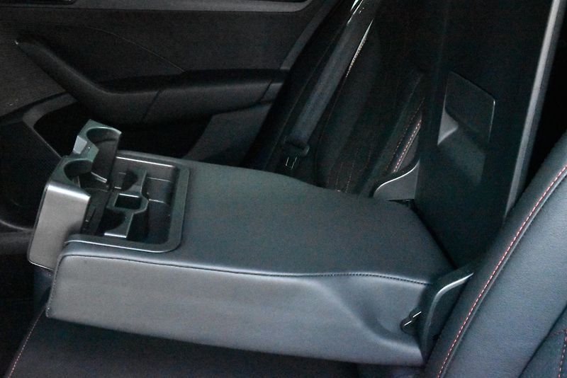 Škoda Octavia RS 2.0 TDI 147 kW DSG 4X4, ČR - fotka 36 z 50