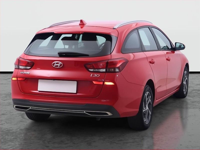 Hyundai i30 (2021) 1.0 T-GDI, ČR,1.maj - fotka 5 z 14