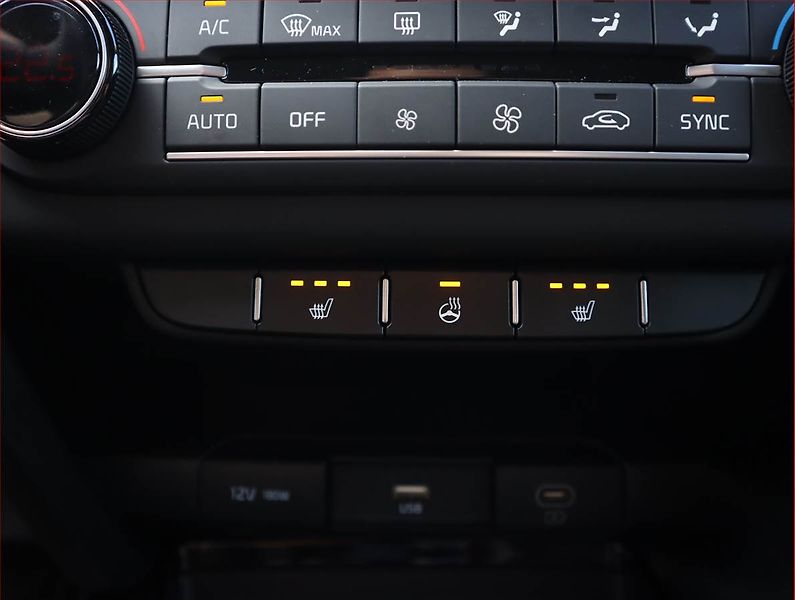 Kia Ceed (2025) 1.5 T-GDI - fotka 22 z 22