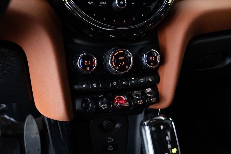Mini Cooper S - fotka 13 z 21