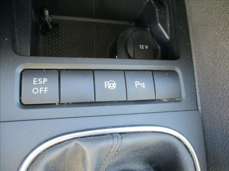 Volkswagen Golf 1,4 TSI, Highline, aut. klima, - fotka 19 z 24
