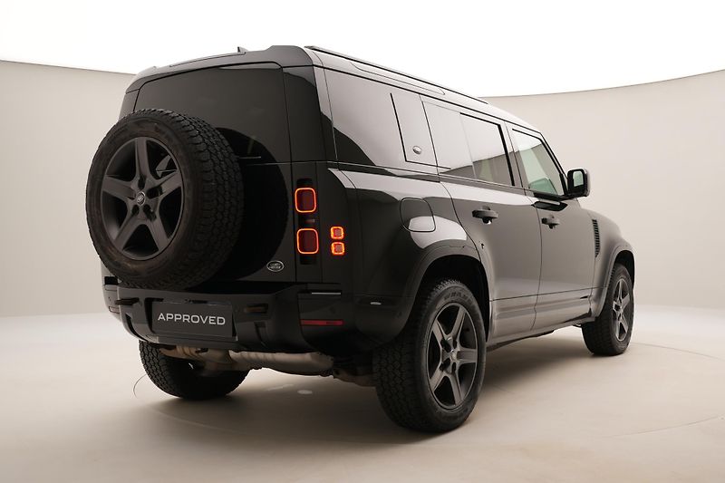 Land Rover Defender 110 D300 X-DYNAMIC SE AWD AUT  - fotka 12 z 46