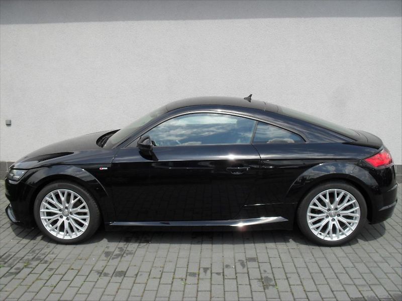Audi TT 2,0 TDI Ultra 135Kw S-Line LED - fotka 3 z 29