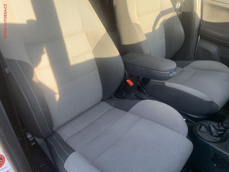Škoda Roomster (2010) 1.2 TSI - fotka 12 z 19