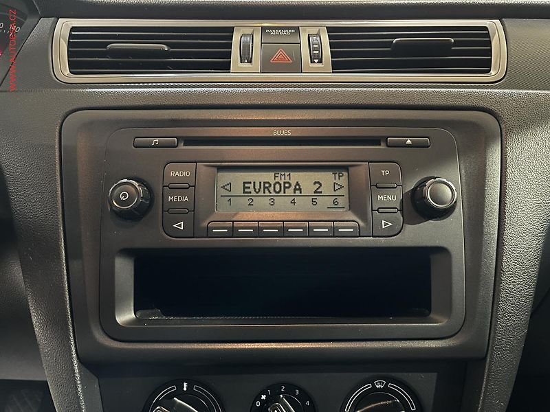Škoda Rapid (2013) 1.2 TSi - fotka 11 z 13