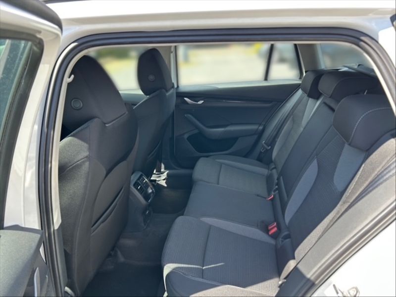 Škoda Octavia 1,5 TSI 85 Selection DSG - fotka 8 z 11