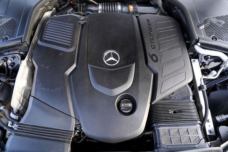 Mercedes-Benz Třídy S S 400d 4Matic/BURM/DPH - fotka 10 z 28