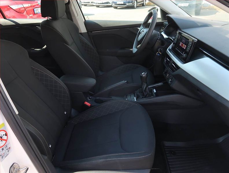 Škoda Scala (2020) Ambition 1.0 TSI, ČR,1.maj - fotka 9 z 18