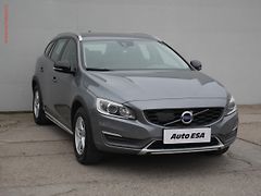 Volvo V60 (2015) 2.4 D4 Cross Country, AT - fotografie inzerátu