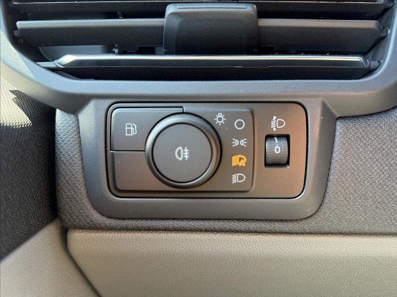 Ford Tourneo Custom 2,5 PHEV 171 kW Titanium L2 - fotka 18 z 26