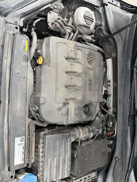 Volkswagen Golf (2017) kombi 2,0TDI Bluemotion - fotka 22 z 23