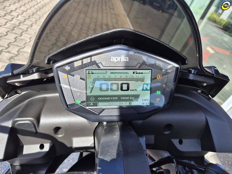 Aprilia Tuono 660 (2024) - fotka 17 z 18
