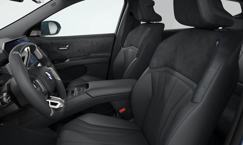 BMW iX3 50 xDrive - fotka 2 z 4