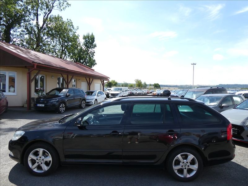 Škoda Octavia 1,4 TSi 90kW po servise, závěs - fotka 5 z 45