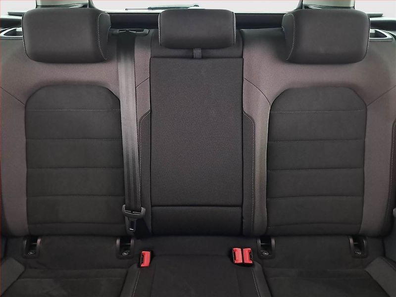 Volkswagen Golf (2017) 2.0 TDI, 4X4, Automat, Navi - fotka 10 z 28