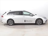 Volkswagen Golf (2023) Life 1.5 TSI, Navi, Tempomat - náhled 6