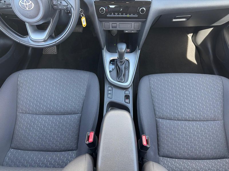 Toyota Yaris Cross 1.5 HSD e-CVT Comfort - fotka 22 z 26
