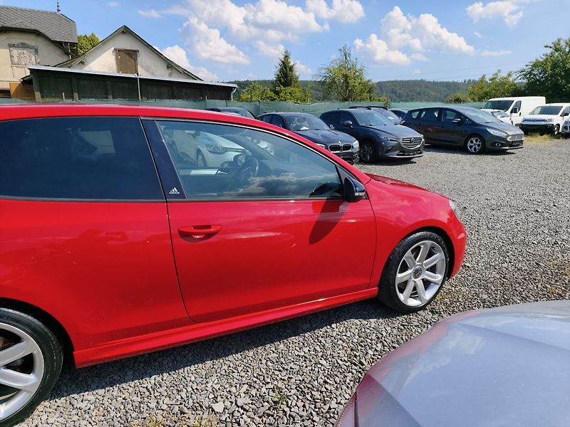 Volkswagen Golf (2012) - fotka 26 z 30