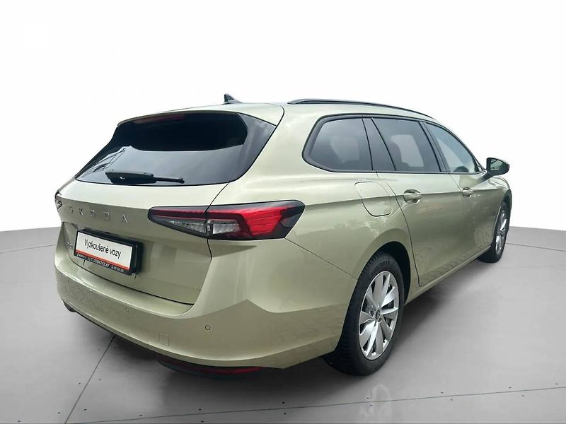 Škoda Superb Combi Selection 2,0TDI 110kW D - fotka 2 z 31
