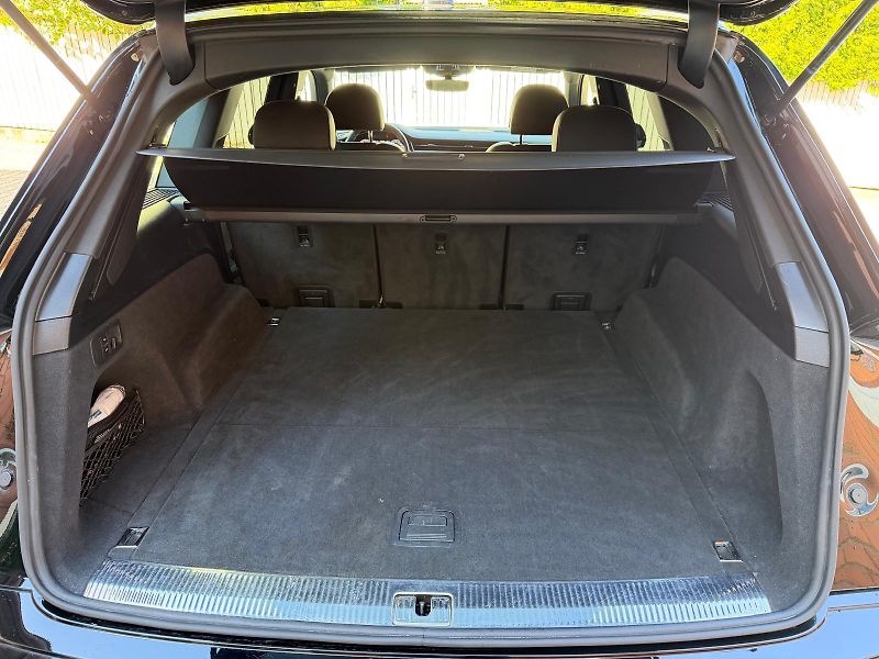Audi Q7 50TDi-ČR-R21-S LINE-FACELIFT - fotka 34 z 35