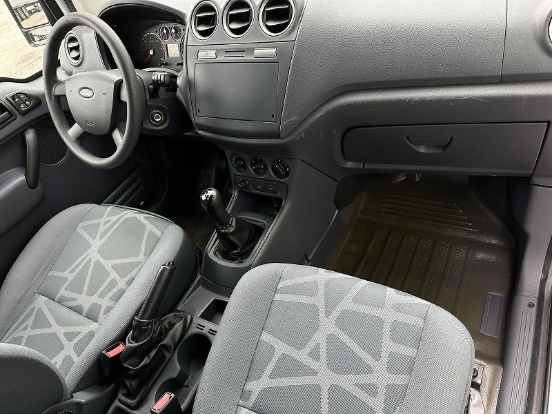 Ford Transit Connect 1.8TDCi 75PS LWB MAXI 220L 2 M - fotka 17 z 25