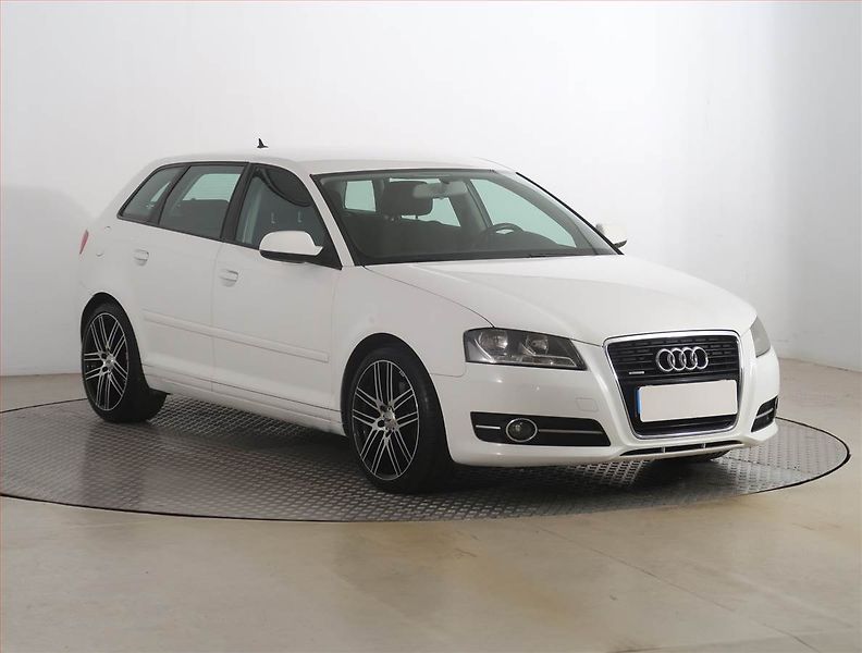 Audi A3 (2011) 2.0 TDI, 4X4, Navi - fotografie inzerátu