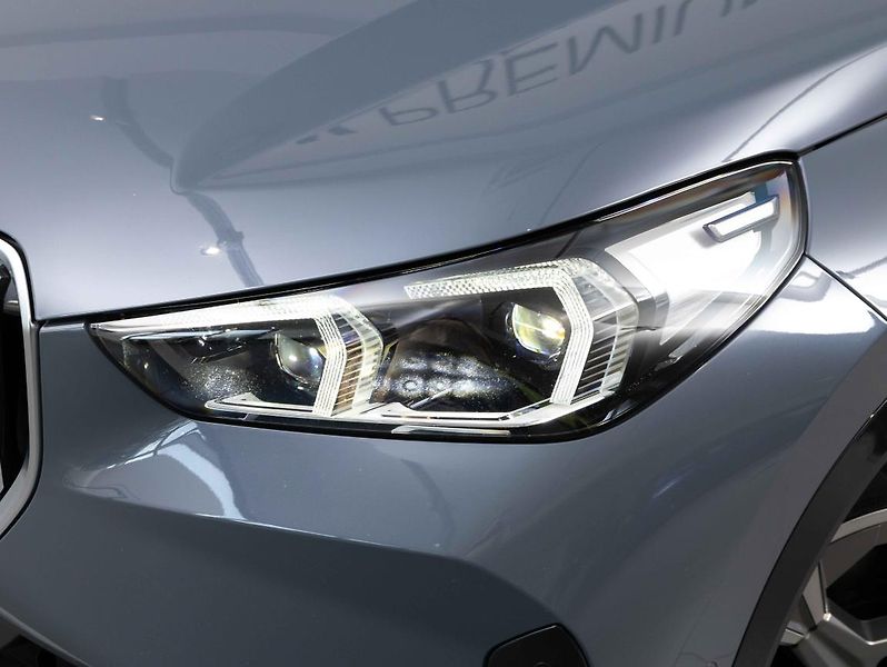 BMW X1 sDrive18d - fotka 8 z 21