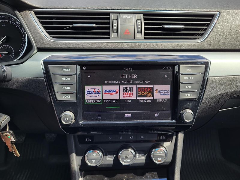 Škoda Superb III 2.0 TDi 110kW AMBITION *ČR - fotka 12 z 44