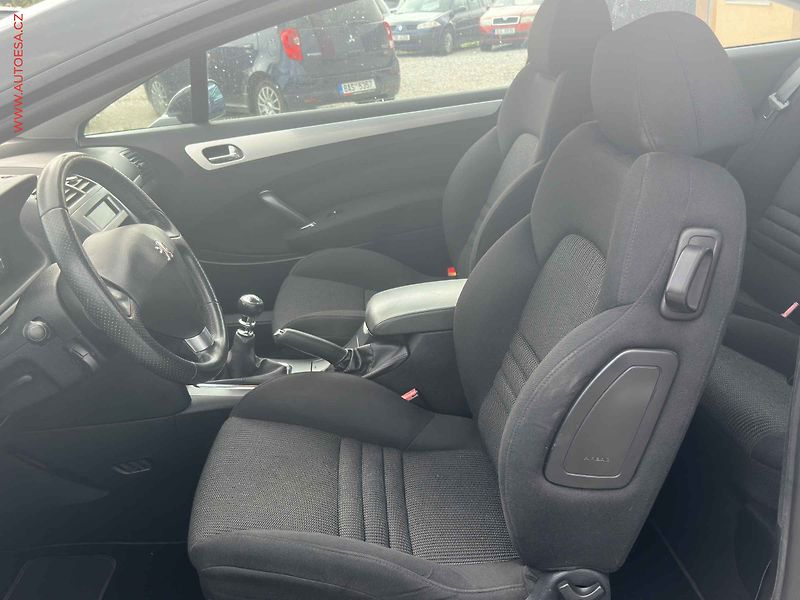 Peugeot 407 (2006) 2.2i, xenon, autoAC - fotka 9 z 18