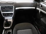 Škoda Octavia (2011) Ambiente 1.6 TDI, nová STK - náhled 8