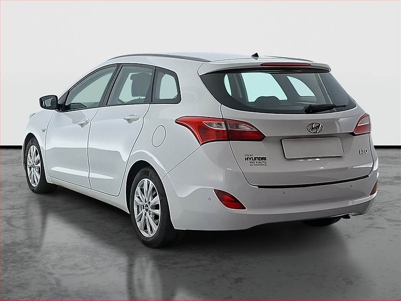 Hyundai i30 (2017) 1.6 CRDi, Tempomat - fotka 4 z 16