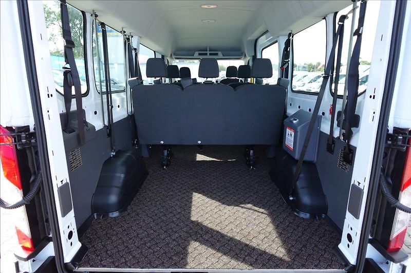 Ford Transit 2,0 TDCi  L3H2 8MÍST BUS KLIMA - fotka 11 z 30